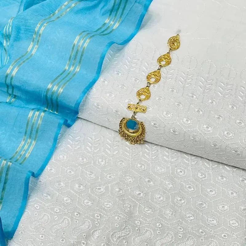 3 Pcs Women's Unstitched Lawn Embroidered Suit